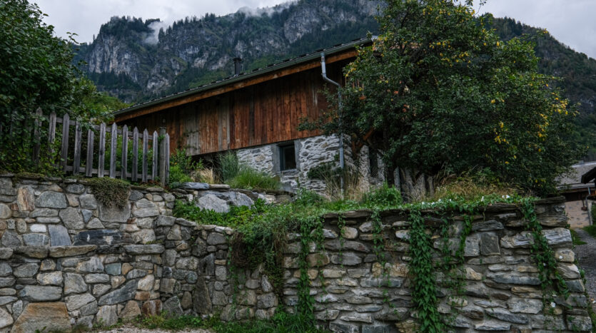 2 bedroom apartment to rent winter season in Chamonix