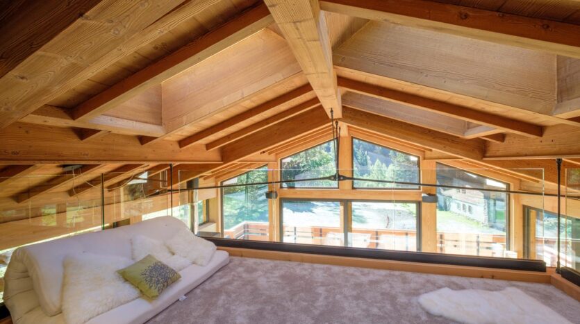 5 bedroom winter season chalet in Chamonix